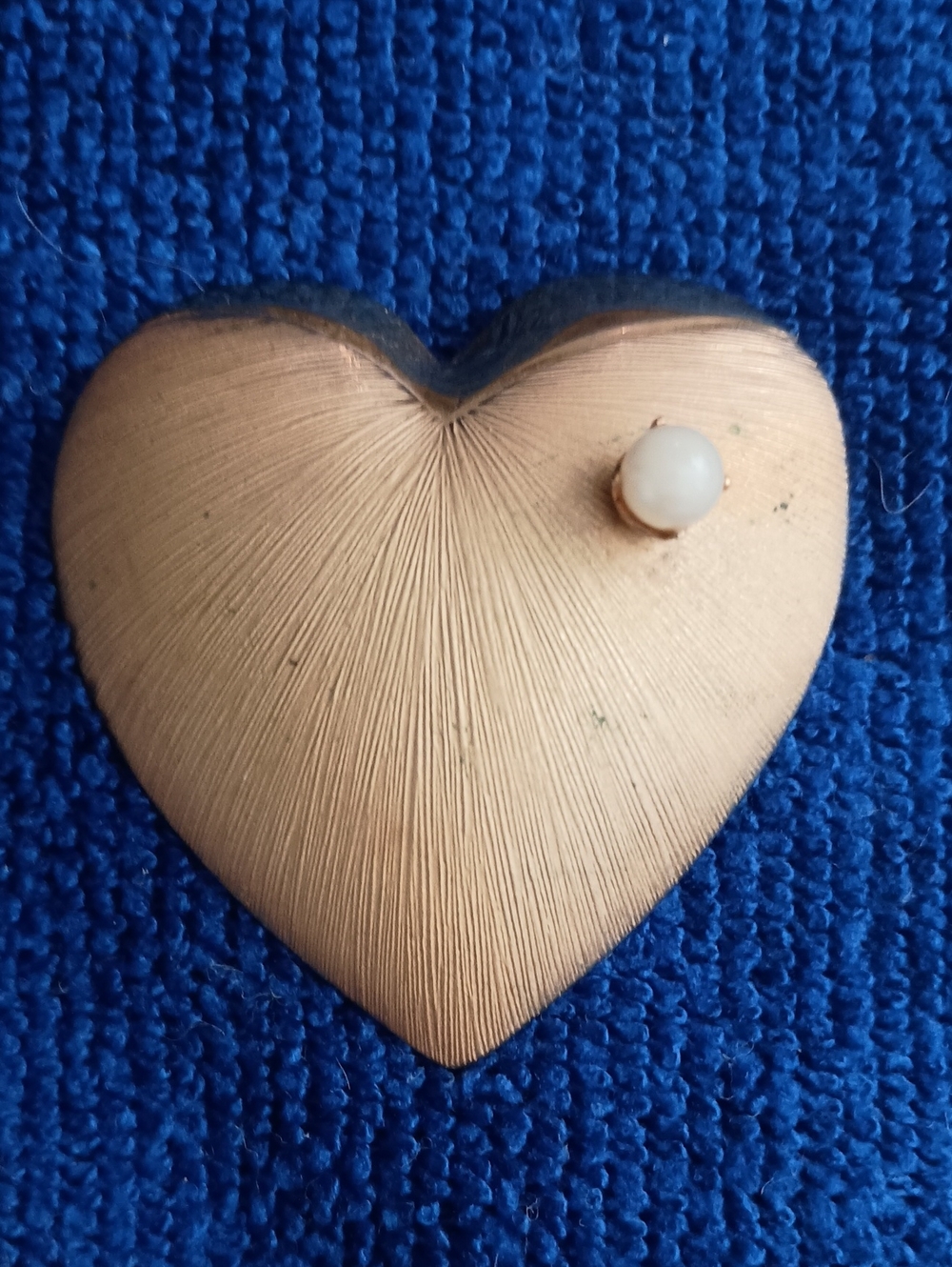 Vintage giovanni Gold Heart Pin with Pearl